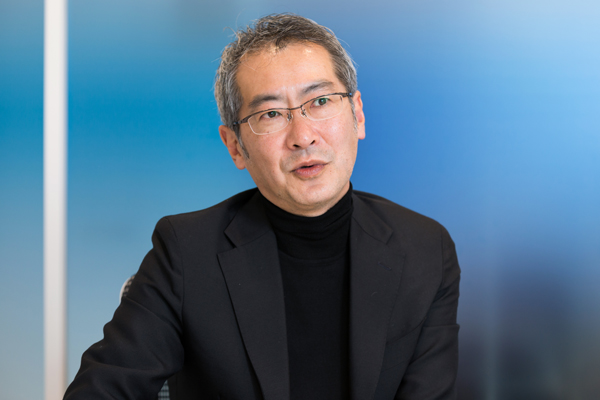 クレディセゾン アセット・マネジメント・ビジネス・オフィサー 美好琢磨氏1987年千代田生命保険相互会社(現ジブラルタ生命保険)に入社、外資系運用会社などを経て、マネックスグループ執行役員に就任。15年にクレディセゾンに移り、セゾン投信取締役兼職、マネックス・セゾン・バンガード投資顧問の設立に関わり取締役を兼職、現在に至る。